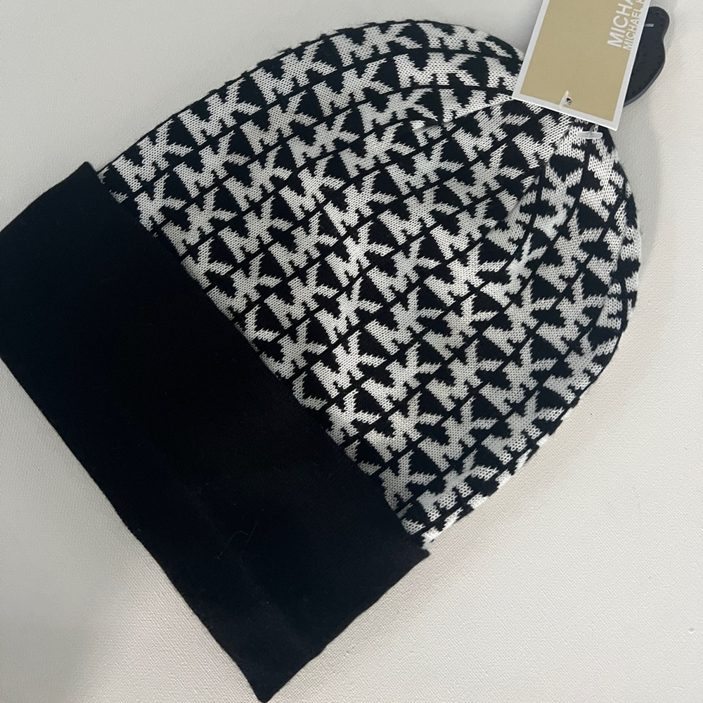 Michael Kors MK Logo Black White Winter Hat